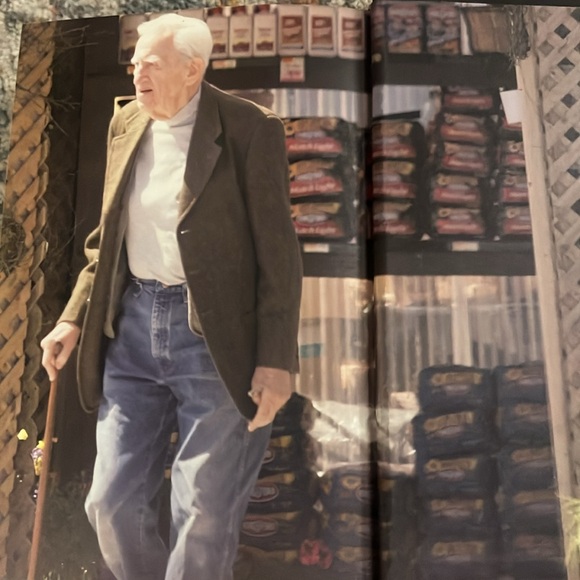 SALINGER Official Book of the Documentary Film DAVID SHIELDS HCDJ 1ST/1ST print - Picture 13 of 16